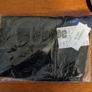 Lularoe solid black TC leggings